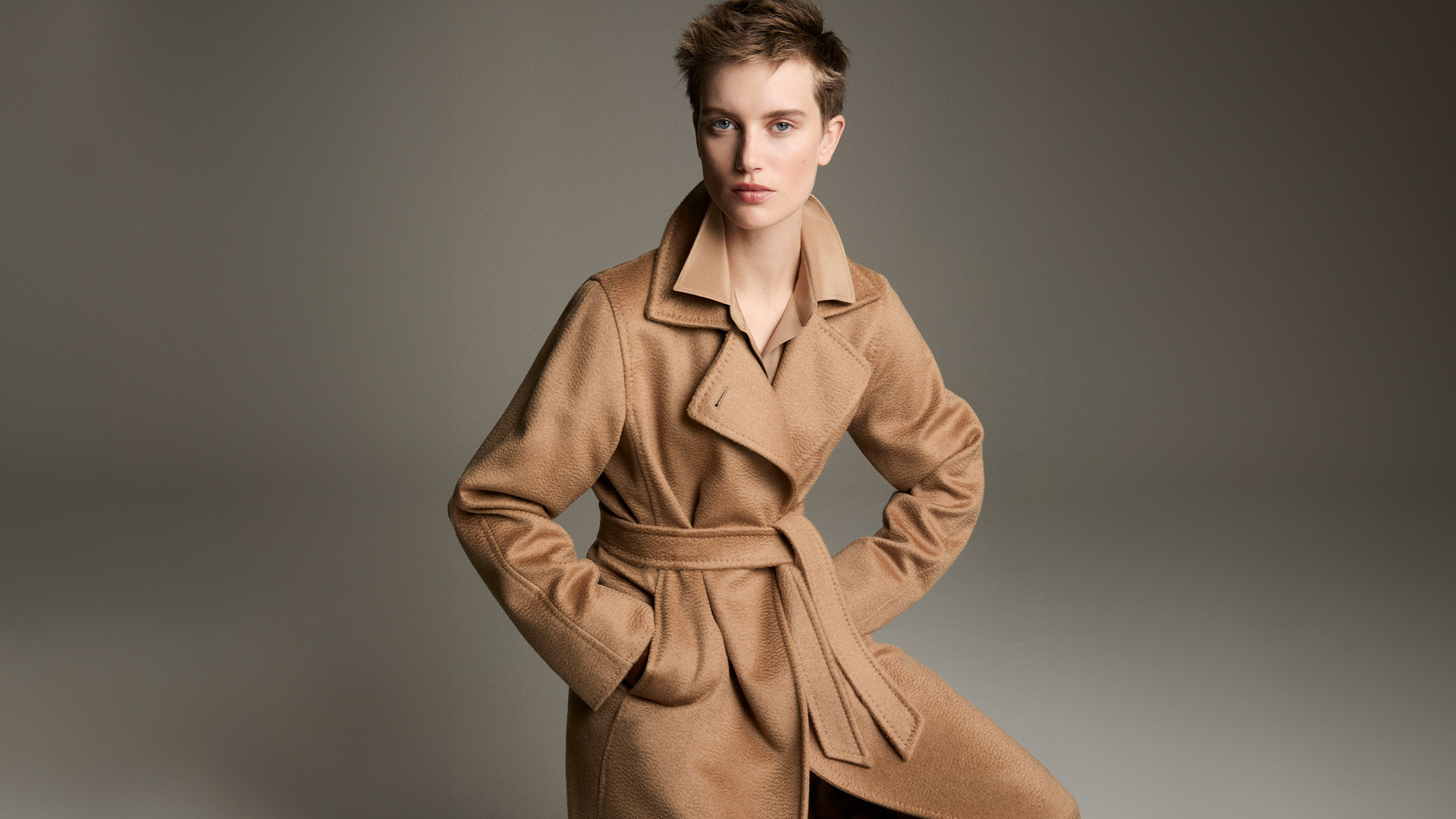 Manuela A Max Mara